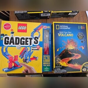 LEGO Gadgets Building Kit - Blue and Red